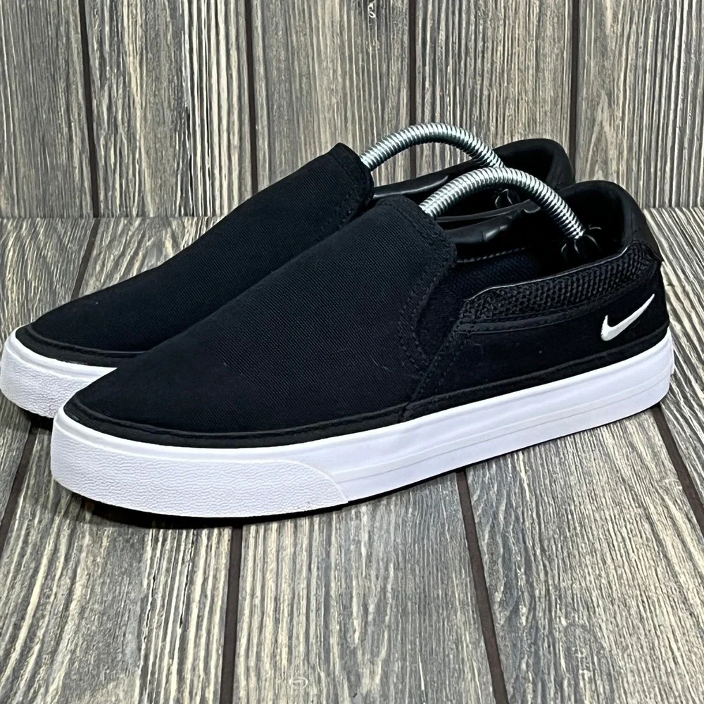 Nike Court Legacy Slip On Shoes Women 7.5 Black Canvas Sneakers CW6540-002 Skate